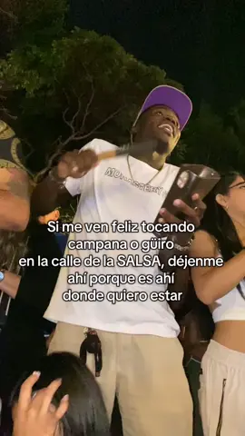 Mis experiencias más bonitas es cuando voy un rato a Bailar salsa cada viernes, ayer fue una noche espectacular y tuve la oportunidad de estar en el centro de todos demostrando ciertas habilidades de baile 🕺🏾 también compartí con personas que no conocía y bailamos de una manera increíble, también fue para mí un placer saber que hubieron personas que me han visto en las redes sociales, pero también como no agradecer a @JacarandaCali por dar este espacio para que todos podamos liberarnos de la manera más divertida y versátil ❤️ #fyp #baile #xybca #visaje #jacarandacali #calledelsabor #viernes 