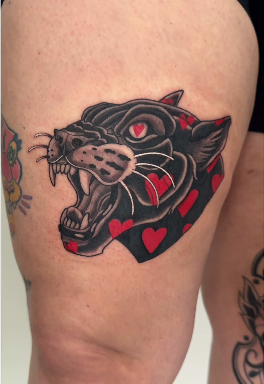 Love panther for @F. Mazili  . . #panthertattoo #lovetattoo #toronto #torontolife #neotraditionaltattoo #cattattoo #panther 
