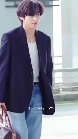 𝕳𝖆𝖕𝖕𝖞 𝖘𝖚𝖓𝖉𝖆𝖞 𝖍𝖆𝖓𝖉𝖘𝖔𝖒𝖊😘 🫶🫶 #taehyung #v 