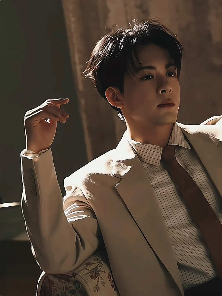 young master’s principle is: SIMPLICITY IS THE KEY OF ALL TRUE ELEGANCE –  #zengshunxi #josephzeng #weibonight2024 #cdrama #chineseactor #dramachina #foryou #4you  