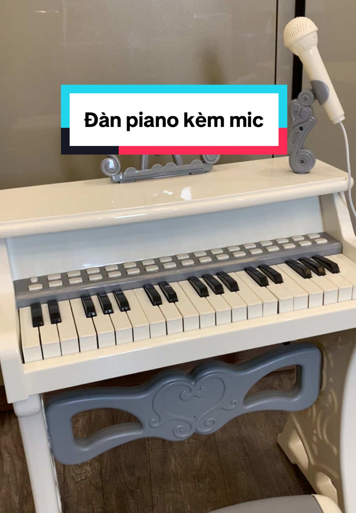 Đây sẽ là một món quà tặng cho các con đây ạ. Đànpiano kèm míc và gế ngồi#xuhuong #dochoichobeyeu #dochoi 