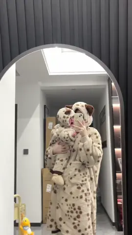 Hợp tác xíu ebe ui 🤣 #viabexinhyeu #nhavia2vach #nhaviabeyeu #babycutevideos 