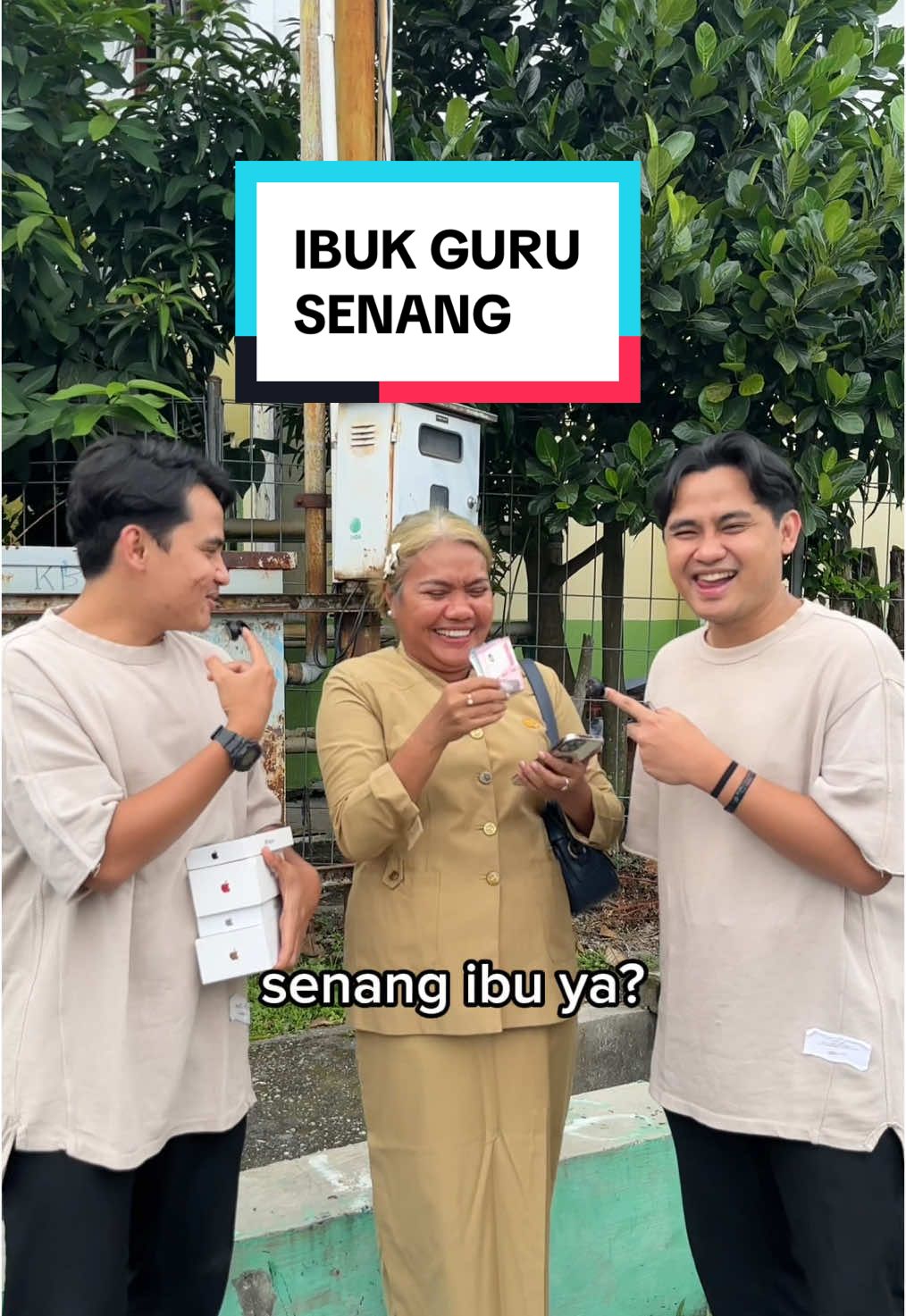 Ekspresi ibunya senang, kami pun terharu ☺️  #fyp #fypシ゚ #komedi 