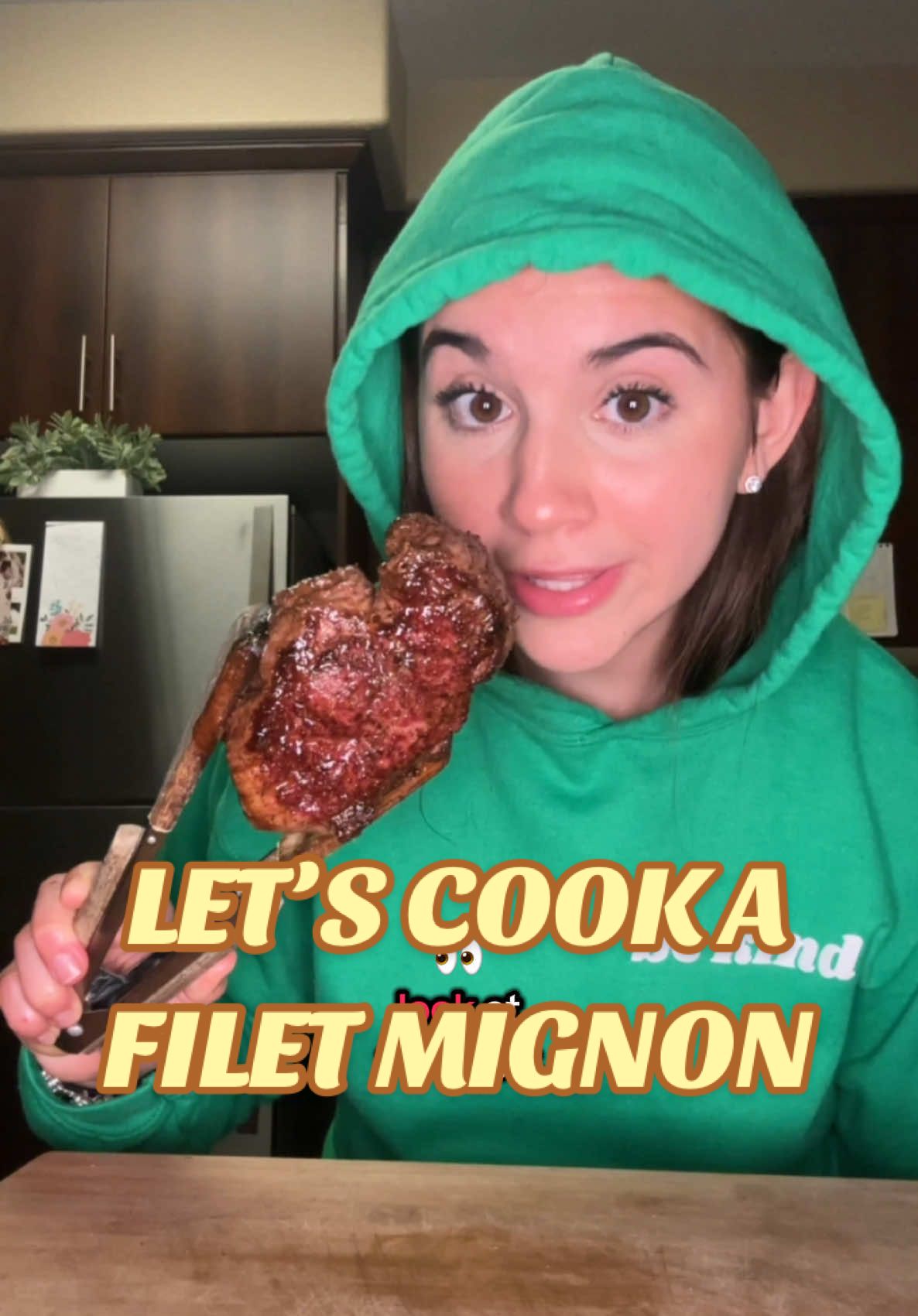 Cook a filet mignon with me 😍 #steak #steaktiktok #rosemary #asmr #cooking #Recipe #cookwithme #steakdinner 