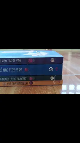 Cổ học kỳ thư, bộ sách giúp bạn hiểu hơn về bản chất con người. Cách hiểu người, dùng người và phòng người #tritueconhan_ #trietlycuocsong #baihoccuocsong #cohockythu #LearnOnTikTok 