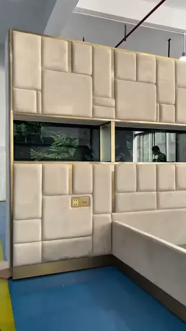 Customized a bedroom bed for an Italian customer’s manor #bed #bedroom #furniture #furniturefactory #luxuryhome #handwork #trade #manor#villa 