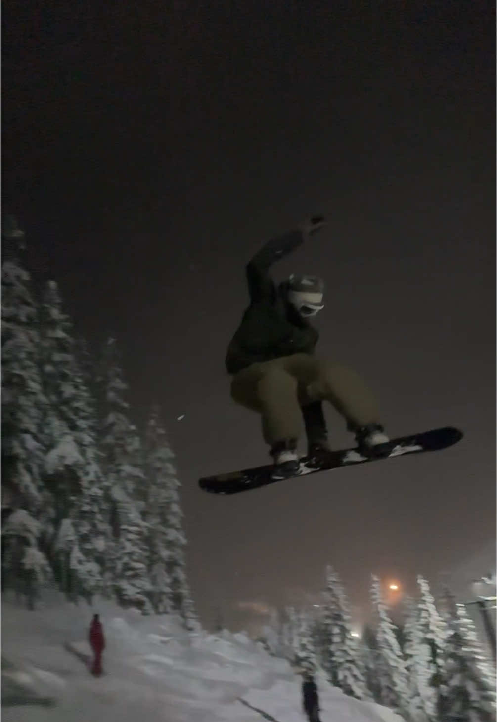 Send it :) #capita #stevenspass #snowboarding #jerry #pow #pnw #snow #sendit #salamonsnowboards #gnu #bodiedbyfleece 