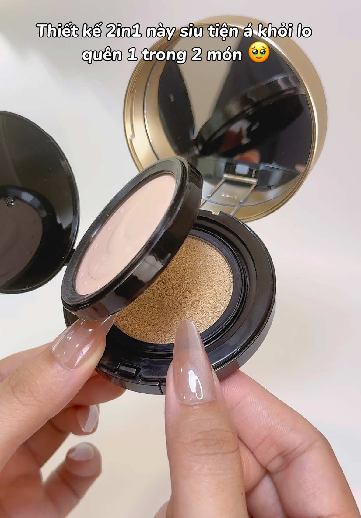 Em này dùng tiện lắm í 🥰#tiemtaphoacuachannie #unbox #cushion #cushion2in1 #cushionkemphanphu #zeeseacosmetics #zeesea #phannuoc #phanphu#viral #trending 