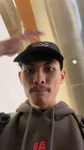 should i make a complete vlog hahaha 🤣 btw jerawat kat mata tu kacau muka betul🙂‍↔️