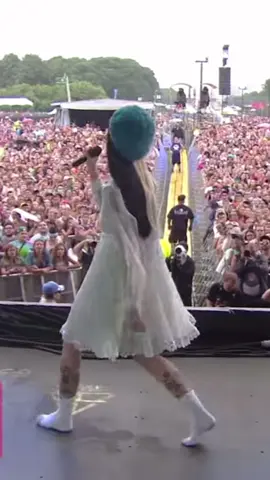 Melanie Martinez interview 2016 Chicago lollapalooza 💕 #melaniemartinez #lollapalooza #2016 #crybaby #crybabytour #fyp #viral @Melanie Martinez 