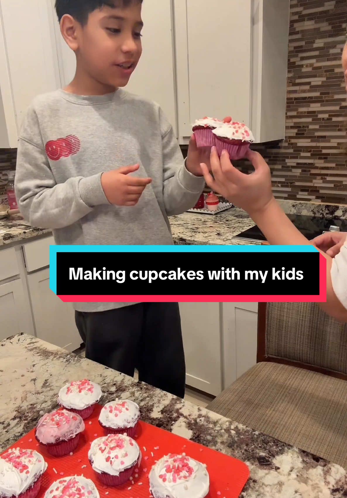 Baking with my kids is my favorite thing to do with them 🥹❤️🧁👩‍🍳 we get to make memories together #bakingtiktok #valentinecupcakes #bakingwithkids #kidsactivities #makingmemories #fyp#MomsofTikTok #momlife 