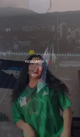 Una mexicana de corazón bien hermosa baby 😍👌🏻💚🤍❤️@dunia_santos_urbina #evy #tiktokviral #mexico 