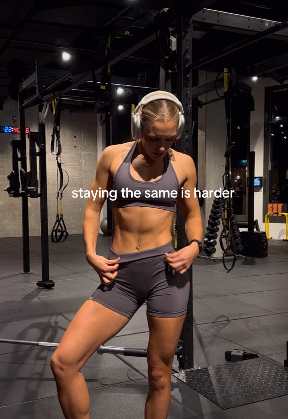 honestly the biggest act of self love is to start taking care of your body! 🥰 #Fitness #GymTok #gymmotivation #feelinggood #tatloss #gymgirlsottiktok #gymgirlshit #makeithappen #weightloss #motivation #discipline #fyp #fyy #workoutmotivation #push #pushday #shoulders #womenwholift #fit #weightliftingransformation