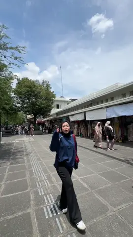 Yang jalan” ke Malioboroc kalian wajib mampir ke pasar Bringharjo. Rilll cuy harganya murah” bangettt apalagi ada event dgn hadiah motor makin semangat belanja!! 😍 . . #malioborojogja #bringharjo #malioboro #jogja24jam #wisatajogja #jogjawisata #oleholehjogja 