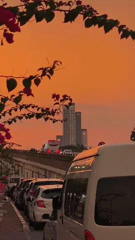 secantik itu senja di solo. 💫 . . #kotasolo #fypシ #sadvibes #vibes #surakarta #solo #CapCut #solo24jam #exploresolo #fyppppppppppppppppppppppp 