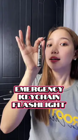 #miniflashlight #emergencyflashlight #withwhistle #flashlightwithwhistle #ellabii24 