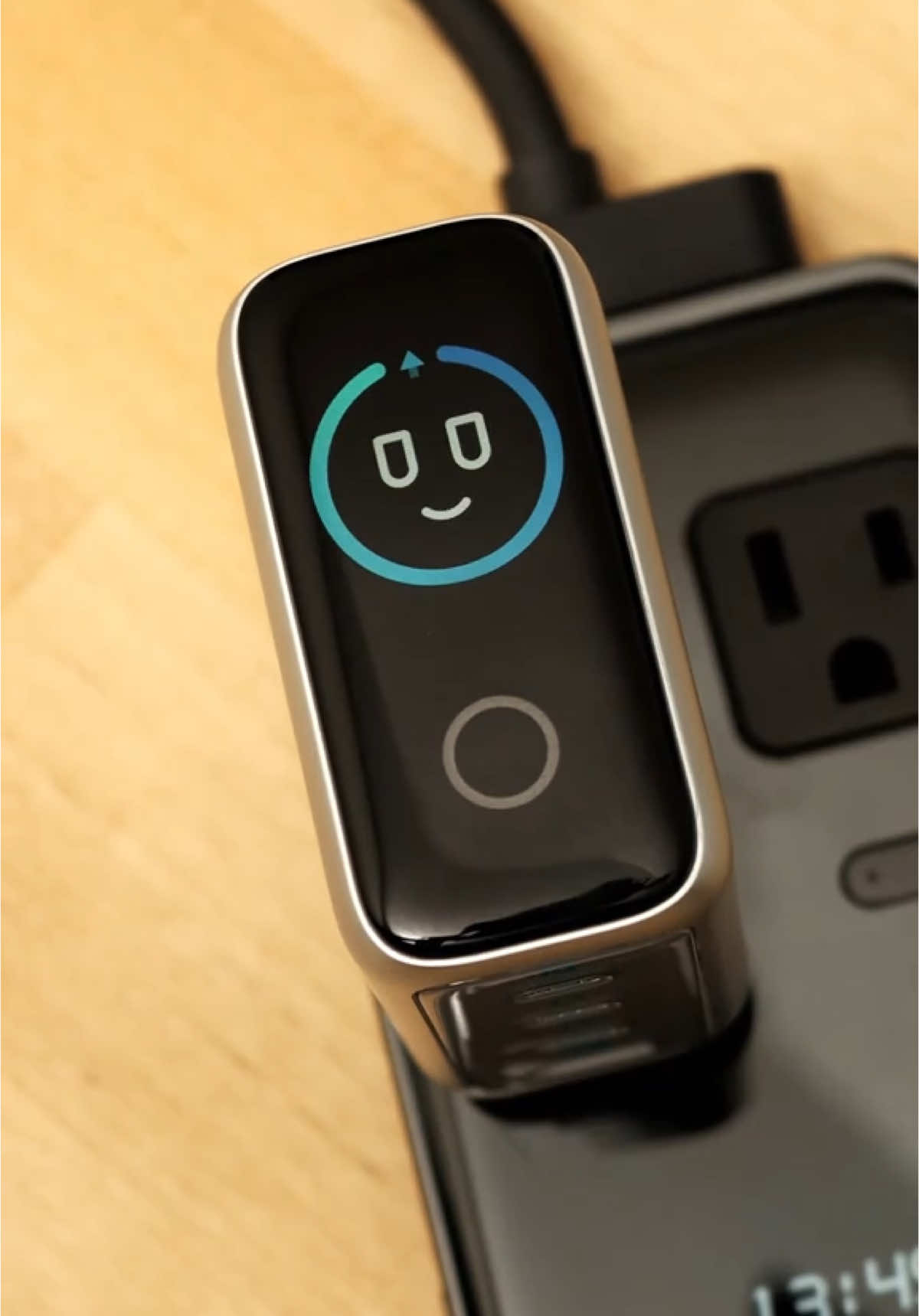 Chính thức Bộ sạc mới của Anker - Zolo 140W màn hình AI cảm ứng đã được mở bán 🎉 ⚡️140W ⚡️4 cổng ⚡️PD 3.0 - công nghệ sạc nhanh ⚡️Cáp USB-C  ⚡️Kiểm soát nhiệt độ AI ⚡️Công nghệ Gallium Nitride  #anker #sacnhanh #ankervietnam #ankerzolo #zolo140W #ankerzolo140w