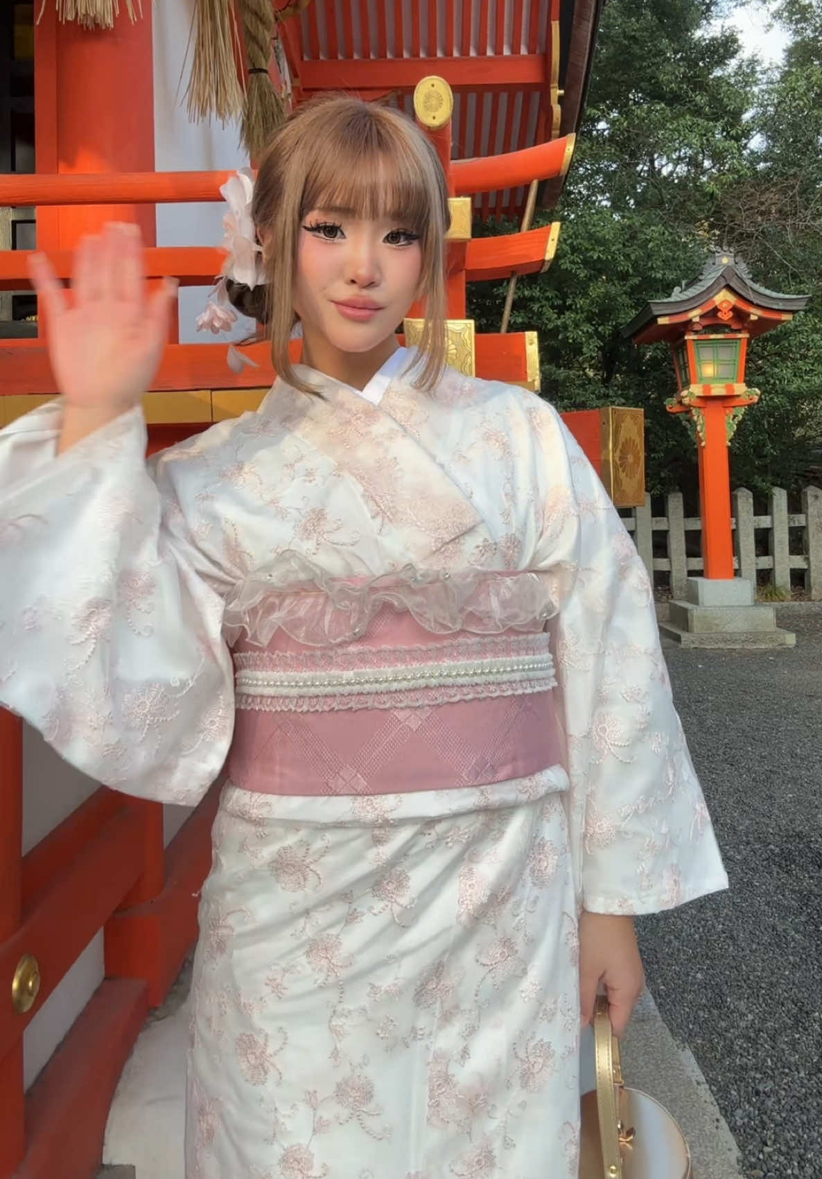 Ich fühle mich wie eine prinzessin🥹🌸 #asianchick #asian #kimono #japan #kyoto #foryou #fürdich #viral #deutschrap #sosalam 