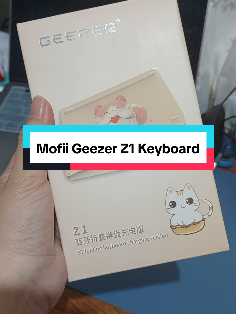 Spruced up my work tools stuff a bit with Mofii Geezer Z1 keyboard. It's not just about the aesthetics. Best part, it is compact, foldable and light that it even fits my small shoulder bag. 👌🏻 Perfect for those working anywhere or remotely. #tools #keyboard #convenient #worklife #affiliate #cuteness #seizethemomentsph #digitalcreator 