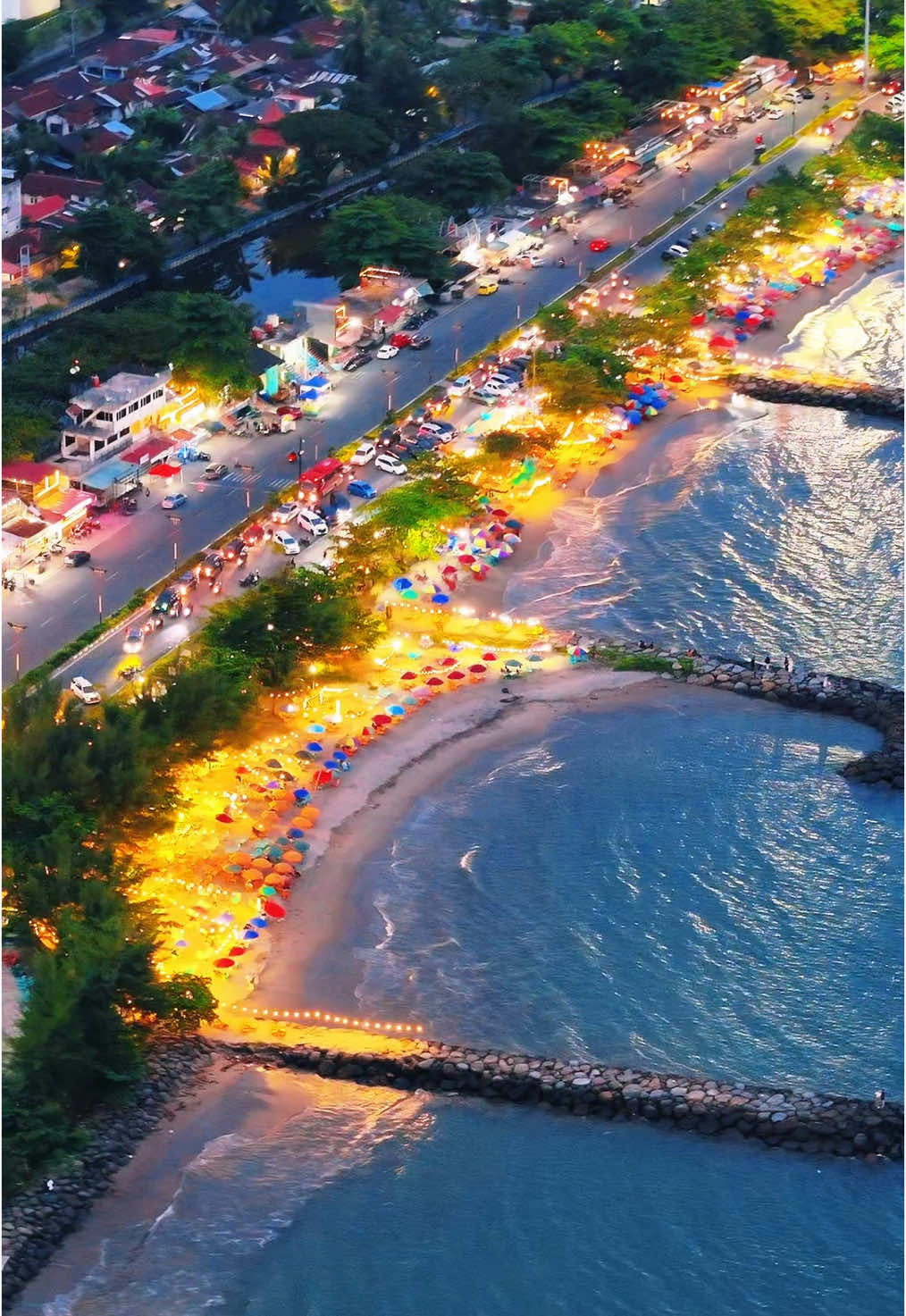 Kapan nih terhakir sunsetan di taplau? #padang #taplaupadang 