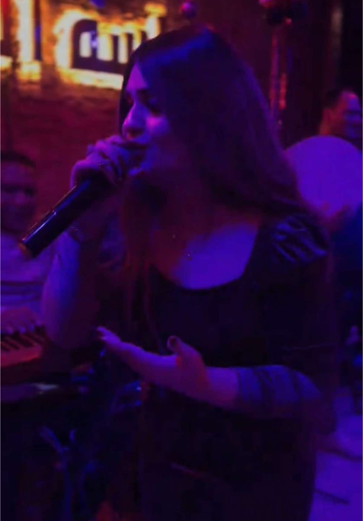 شبعان في بيتي وعز ابويا ياناس مغرقني 🤍 👌🏻#شعبي #شعبيات_قديم #مصر_السعوديه_العراق_فلسطين #جديد #الملكه #حفلات #ترند #لارا_حجازي 