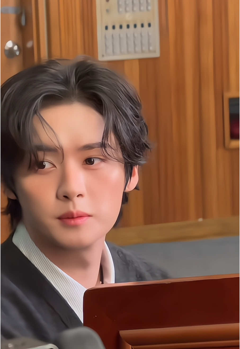 Request from @⊹₊ ˚‧︵‿₊୨Eri୧₊‿︵‧ ˚ ₊⊹  Guys audio is so real #fyppoppppppppppppppppppppppp #leeknow #fancam #kpopfypシ #freetouse #skz 