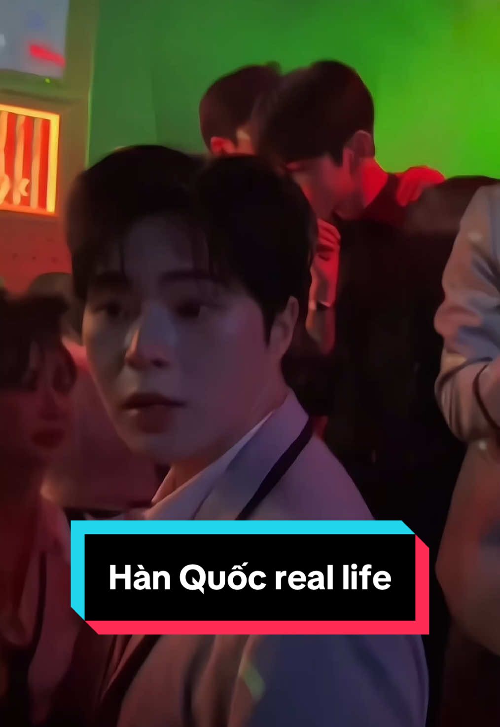 Clip ngắn nhưng chất lượng cao hehe. Hàn Quốc real life #hanquoc #xuhuong #videoxuhuong #viral #hot #noitieng #oppa #unnie #kpop #phimhan #korea #korea  #cuocsonghanquoc #noona #koreatiktok #nguoihanquoc #koreaactor #dienvienhanquoc #duongphohanquoc #doanhanquoc #koreafood #mypham #cosmetic #affiliate