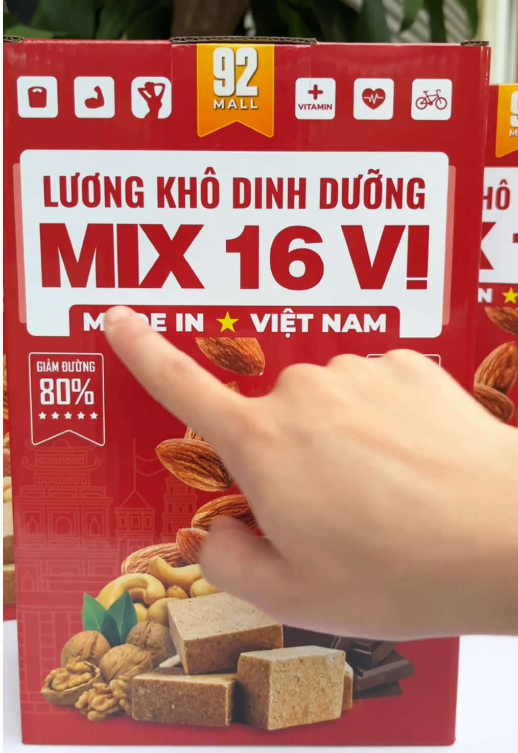 Hộp lương khô mix 16 vị sang hơn xịn hơn mà giá không đổi #luongkho #luongkhomix16vi #luongkhomini #banhkeotet #tet2025♥ 