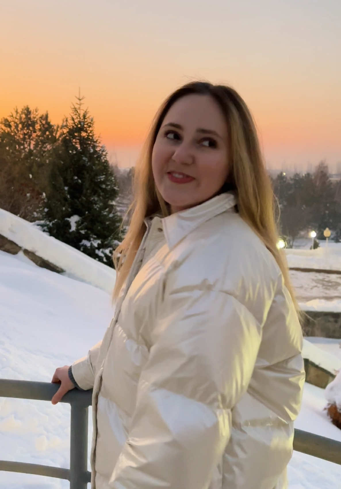 Hey ✨ be happy my friend ✨#LIVEhighlights #TikTokLIVE #LIVE #coffee #city #naturelove #travellife #coffeelover #traveltiktok #usa🇺🇸 #woman #tiktokindia #natureza #mountains #naturephotography #christmas #europe #travel #snow #winter 