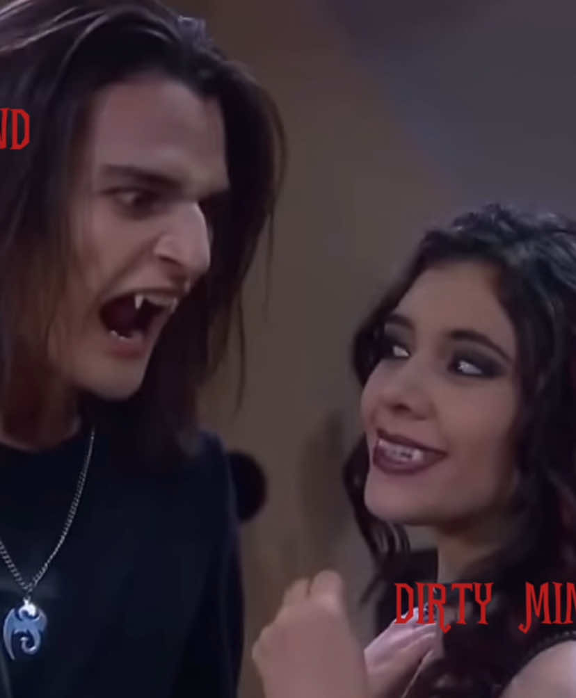 Dirty mind 😳🫵🏼 #foryoupage #foryou #chicavampiro  #viral #series #mircovladimoff #luciabarragan 
