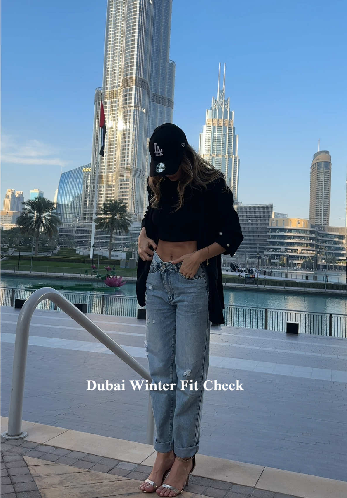 Fit cheeeeck at Burj Khalifa #dubai #dubai🇦🇪 #dubaifashion #fitcheck #ootdinspiration 