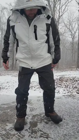 Don't wait around on these all weather pants #allweatherpants #insulatedpants #skipants #snowboarding #winterpants 