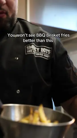 Always a must on your visit to Smoky Boys #halalfoodlondon #london #smokedfood #brisket 