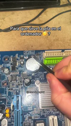 Para que sirve la pila en un ordenador - Sígueme como @masofiedeploy para más consejos #Masofie #informatica #pila 