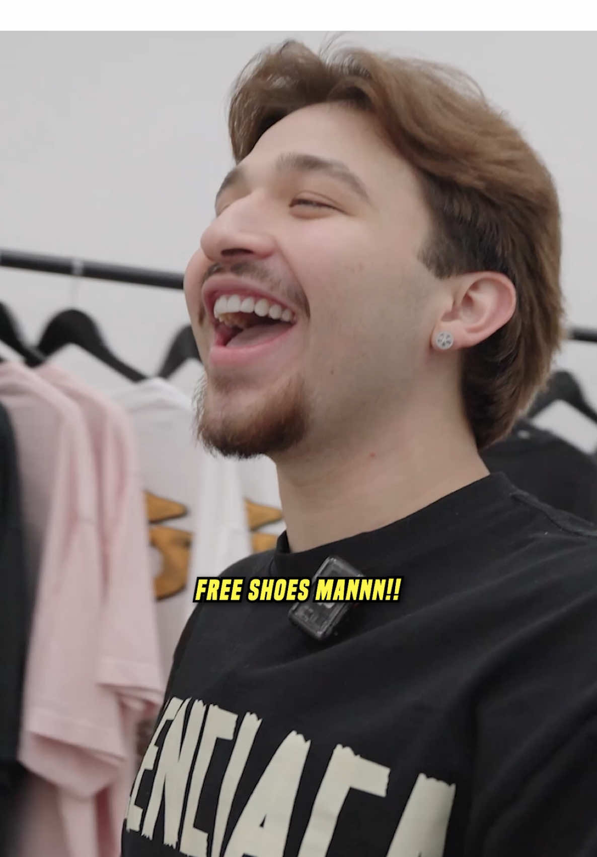 @Willito PLAYS ME 1 ON 1 FOR FREE SNEAKERS! 🏀👟  WATCH FULL VIDEO ON YOUTUBE! (link in bio) 📺 #fyp #willito #funny #viral #soleplier #comedy #fypage #trending #foryou 