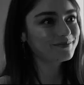 نظراتها اخ #alirıza #ayçaayşinturan #foryou #fyp 