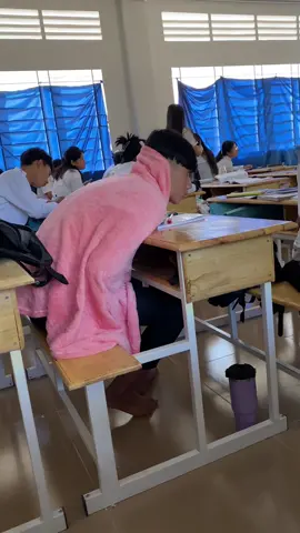 ម្តេចក៏មេឃត្រជាក់ខ្លាំងម្លេះ.🥶