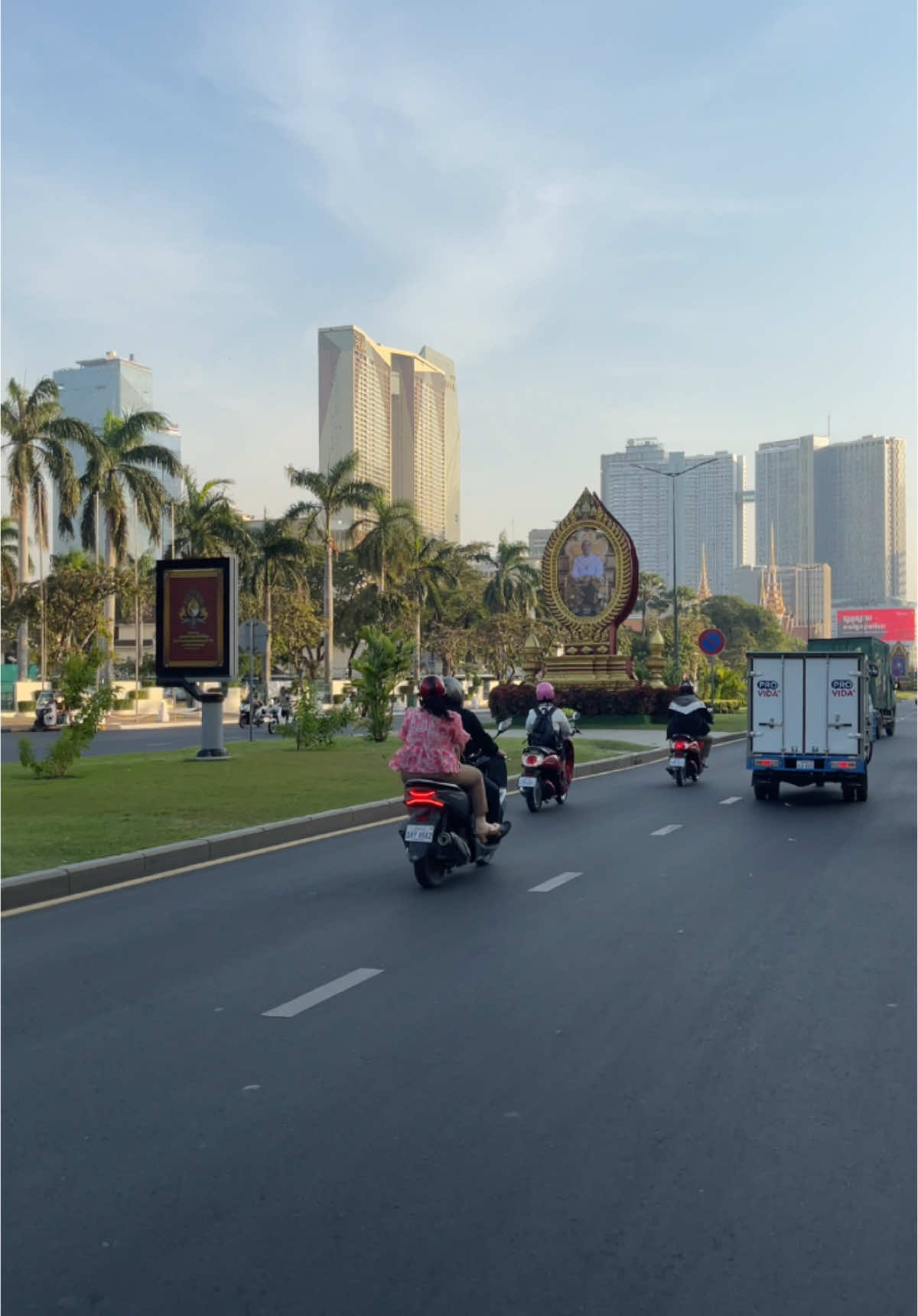 Phnom Penh Cambodia 🇰🇭 #cambodia #phnompenhcity #tiktok #shorts #fyp 