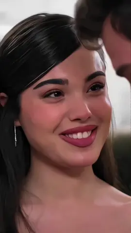 hermosa Süsen kilic >> Lizge cömert #kardeşlerim #süsöm #novelasturcas🇹🇷 #turkishseries #todopormifamilia🇹🇷 #actrizturca #yigliz 