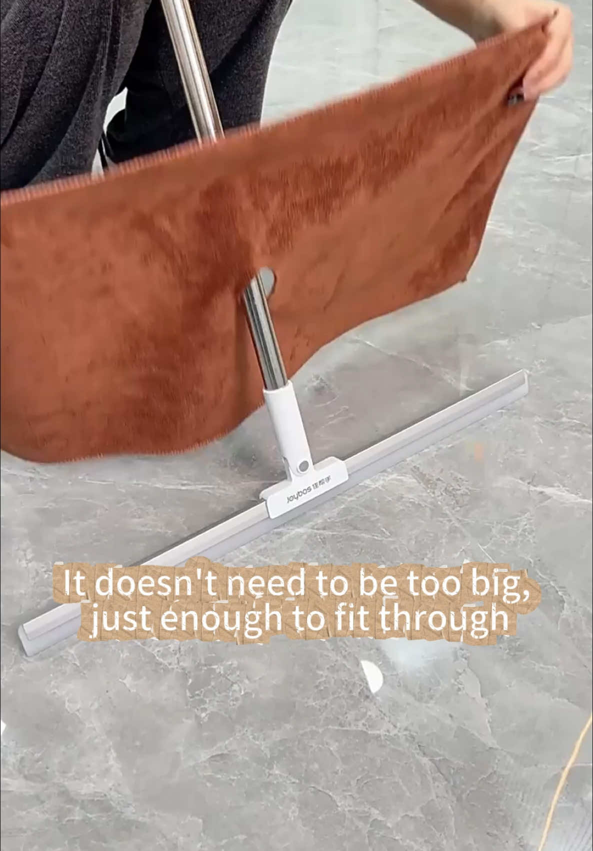 #cleaninghacks #broom #dogowner #sweeping #floorcleaning #brooms #hardwoodfloors #fyp #fypシ #foryourpage #tiktok #joybos #CleanTok 