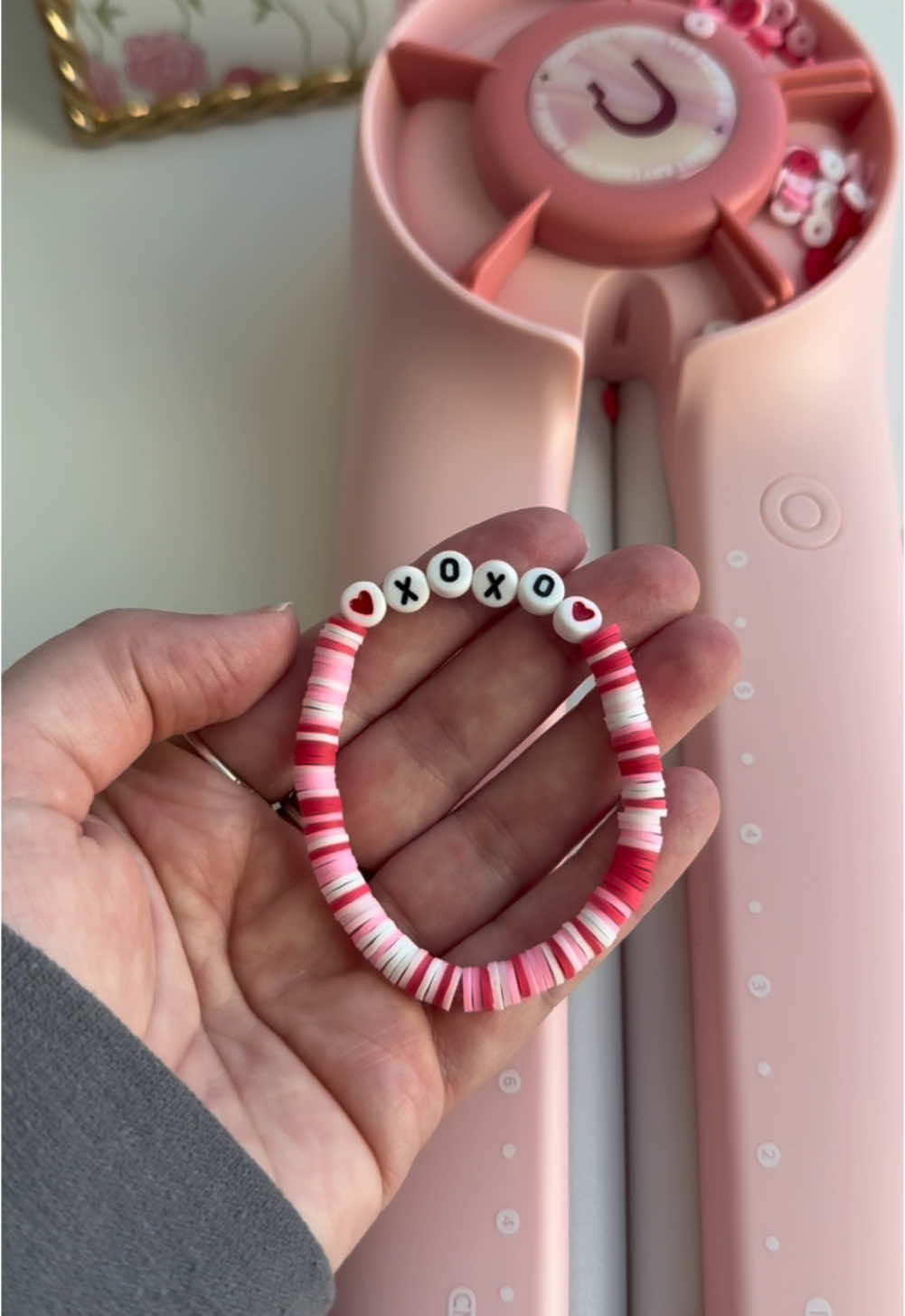 Love this spinner so much! 💗 #beadedjewelry #jewelry #beadspinner #braceletmaking #tutorial #valentines #accessories #DIY #handmadejewelry #handmade #claybeads 
