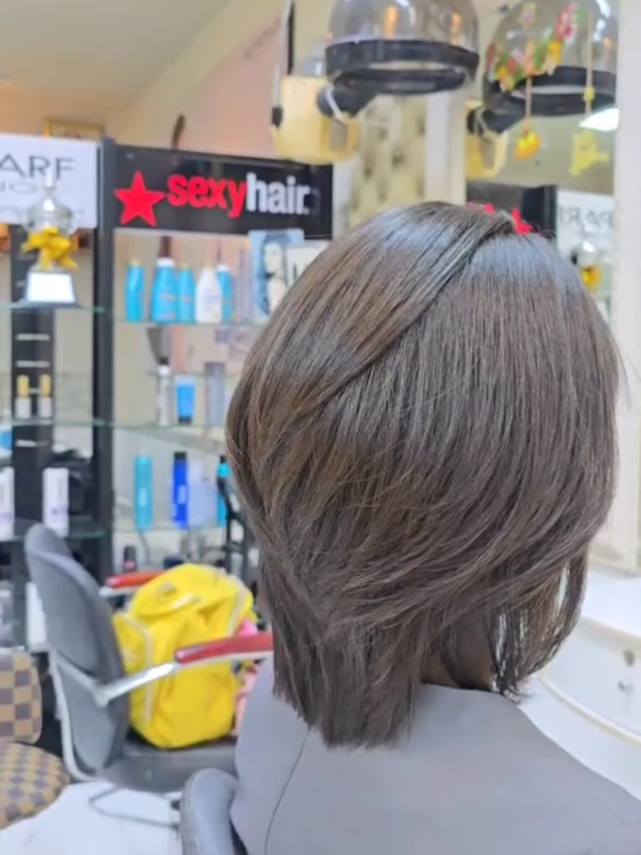 ขอด้านหลังทุยๆนะคะช่าง✂️❤️#ร้านตัดผมหาดใหญ่ #ร้านเสริมสวยหาดใหญ่ #โรเมโอบิวตี้หาดใหญ่ #layers #ตัดผมสวยหาดใหญ่ #ร้านทำสีผมหาดใหญ่ #วูฟคัท #ร้านทำสีผมสวยหาดใหญ่ #wolfcut @ro_romeosalon @teeromeosalon2324 @Maynie🤟 💙♥️🫶 