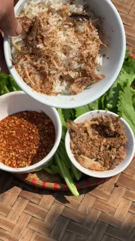 Cách ăn cá khô nướng giã ớt nhà em Cói ạ#TâyBắc #vungcao #mónngonmỗingày #siêucay🌶 #cákhô #mónănởvùngcao #mónngonmỗingày #angiday #monanyeuthich #chill #mukbang #ănngon #ancay #ancungtiktok #xuhuongtiktok #xuhuong 