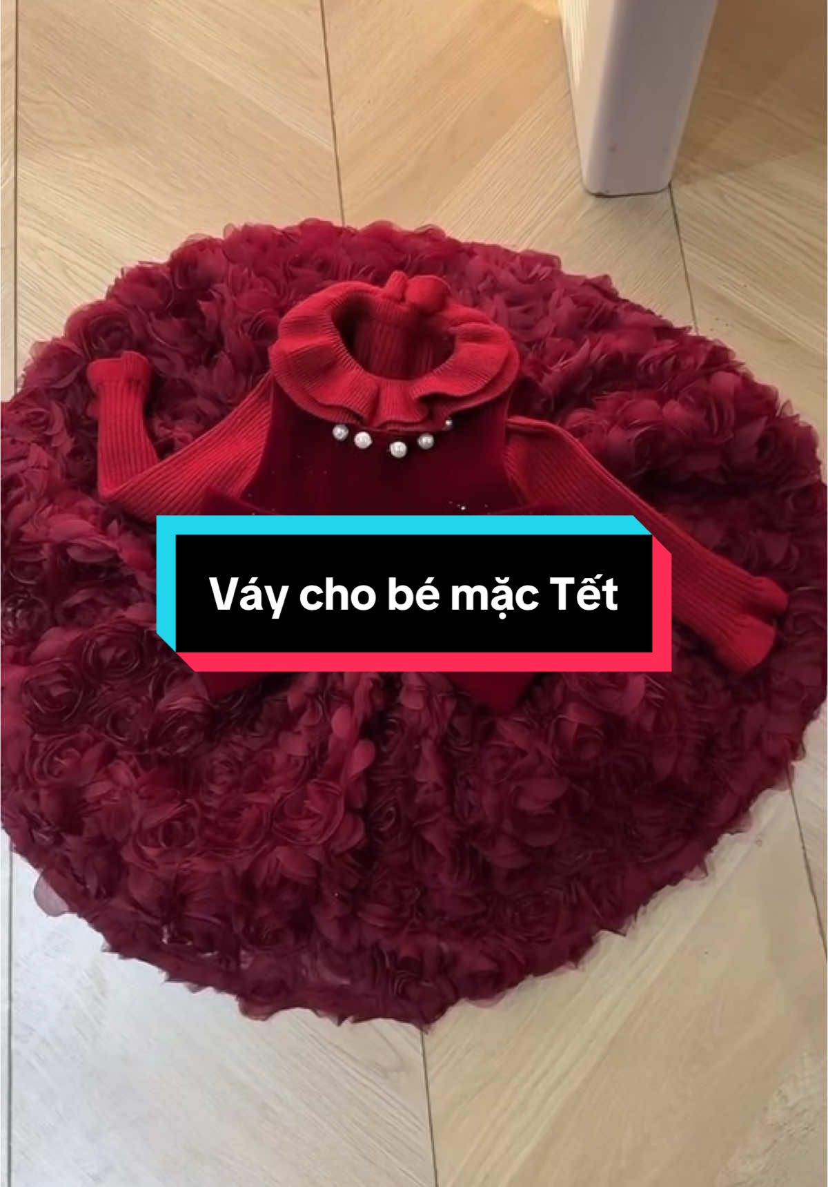 Váy cho bé diệt Tết màu đỏ mận #vayxinh #vay #vaychobe #vayda #banchaynhat #thinhhanh #vayralvideo 