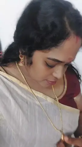 തിരുവാതിര ആശംസകൾ ♥️🌸🌼🙏ശുഭദിനം 🙏❤️#thiruvathira #traditionallook #🥰chinnuss🥰 #tvmgirl💙💙 #abudhabi🇦🇪 