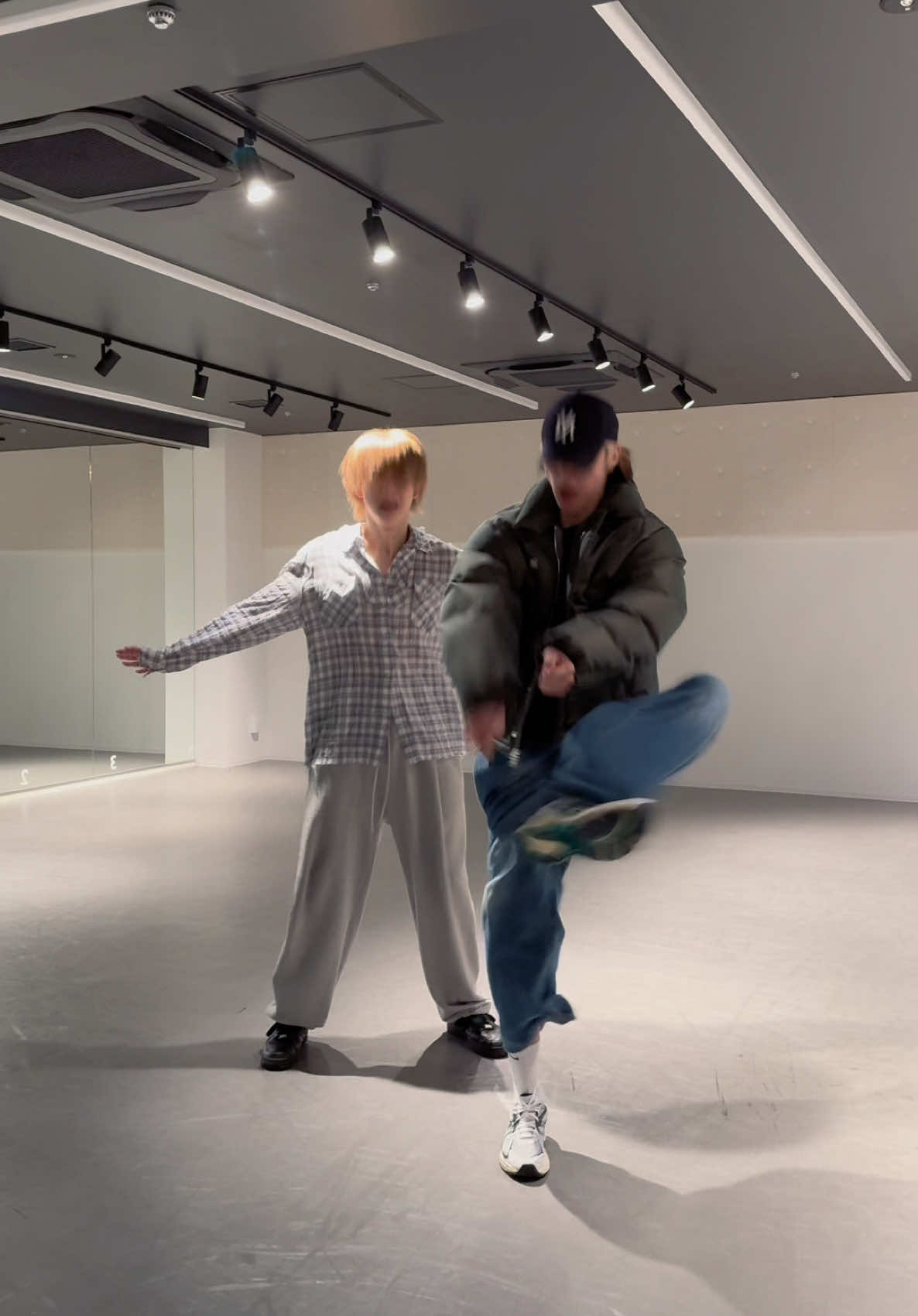 Ayo Dc : @ChillLIT  #andTEAM #FUMA #K