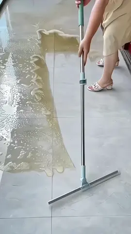 Cây gạt nước sàn nhà đa năng #tongkho113 #thinhhanh #xuhuongtiktok2024 #xh #viral #hottrend #xuhuong #xuhuongtiktok #caygatnuocsannha #caygatnuocsannhasilicon #caygatnuoccamtay #caygatnuocdanang #caygatnuocsannhathongminh #caygatnuoclaukinh #choigatnuoc #choigatnuocsilicon #choigatnuocnhatam #giadungtienich #giadungthongminh 