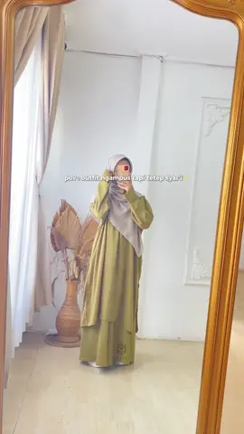 Referensi simple outfit buat ngampus! Nggak ada lagi deh terlambat karena lama mix and match. Yuk, samaan! Check out link di bio ya #outfitngampus #mahasiswa #outfitngampussyari #oneset #onesettunik #onesetmuslimah #gamisdaily #outfit #gamissyari #gamismurah #onesetpremium #outfitmuslimah