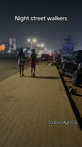 In the midnight street workers #sinncity001 #fyppp #goviral #accra #ghana #night #street 