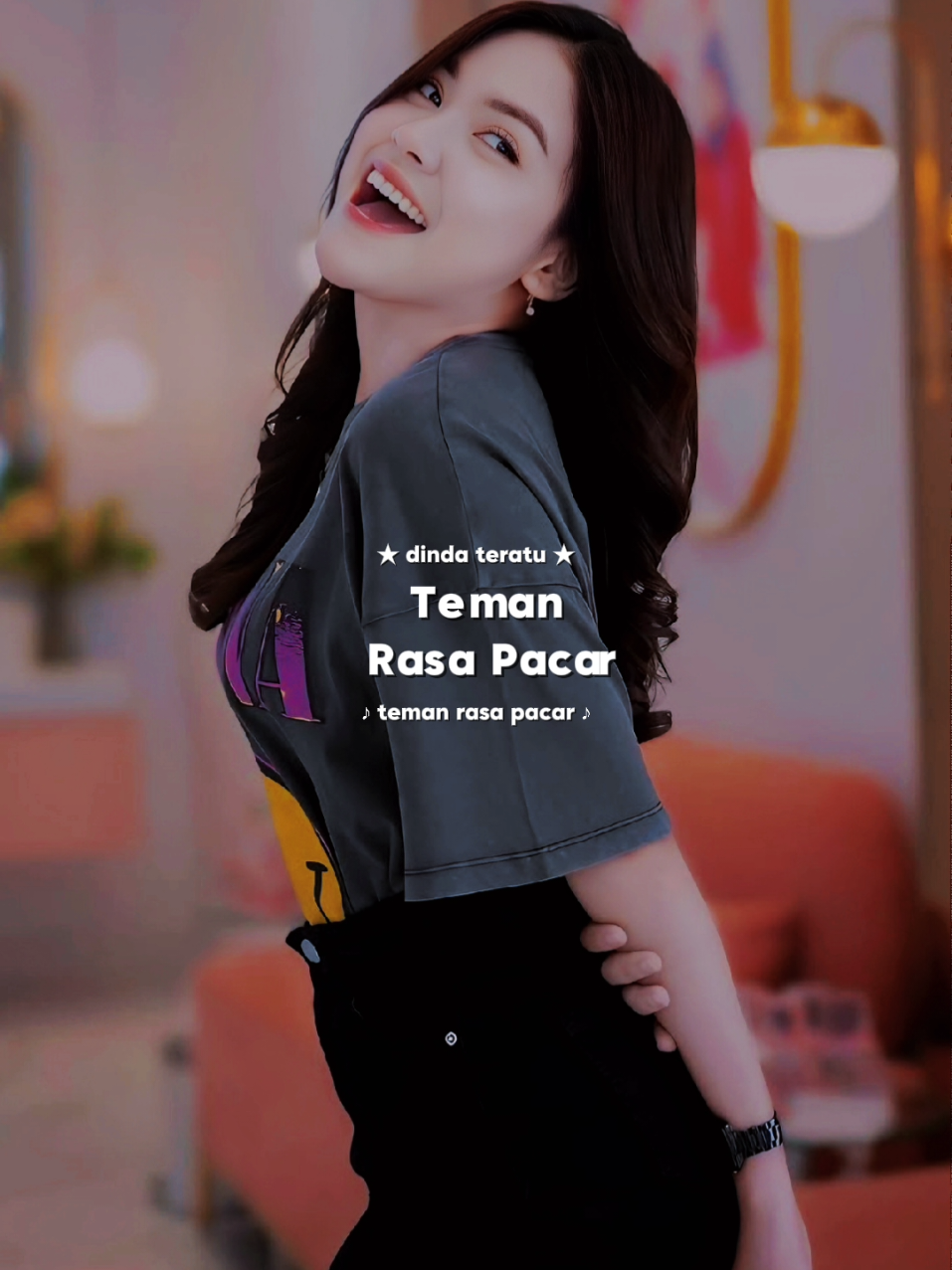 Teman Rasa Pacar... Wuenaak iki cah... 🎧 Wuenak lagune yo cah maksut'e 🤣😅💃🏻💃🏻  @Dindateratu  #liriklagu #temanrasapacar #dindateratu #foryoupage #fypシ゚ 